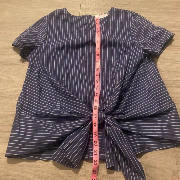 Lush blue with white stripes short sleeve cropped tied front size XS - Picture 5 of 6